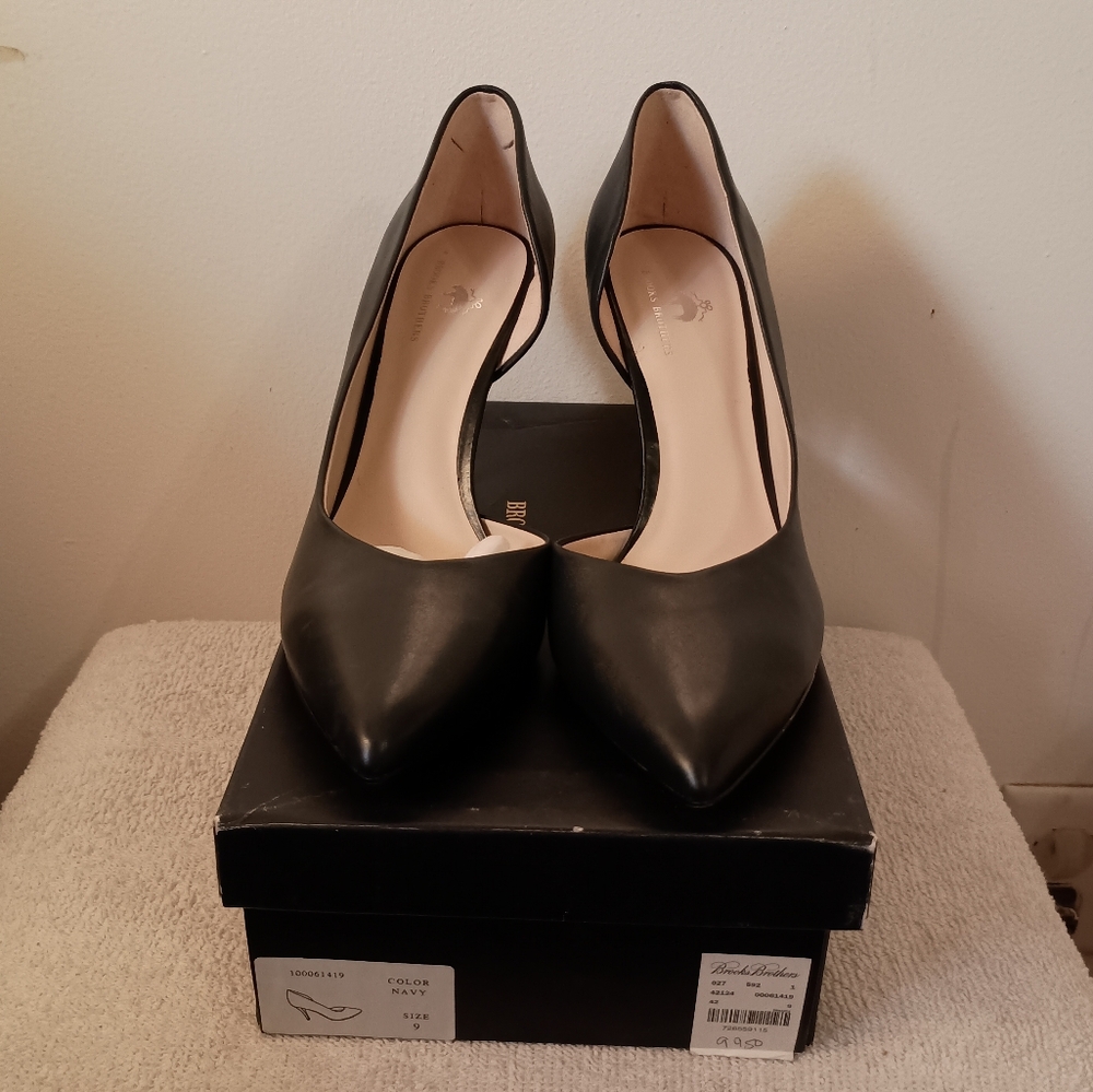 NIB Navy Blue Elegant Women's Brooks Brothers Pumps Heels Shoes 9